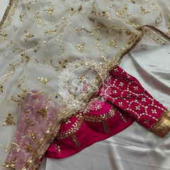 PURE CHIFFON GOLD BOOTA SAREE WITH AANGI BLOUSE Gold / Free Size