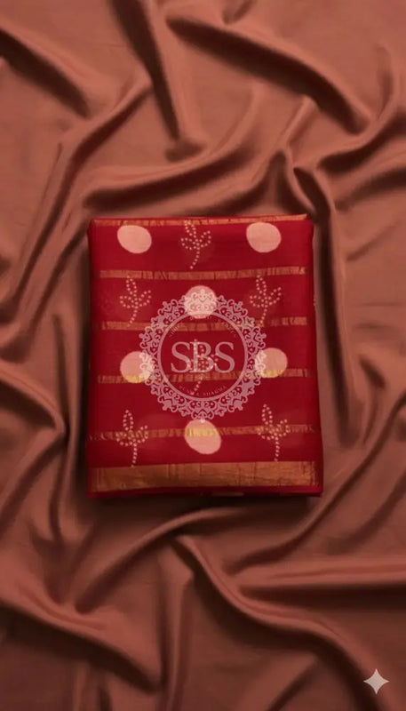 Pure Chiffon Handwork Saree Red / Free Size