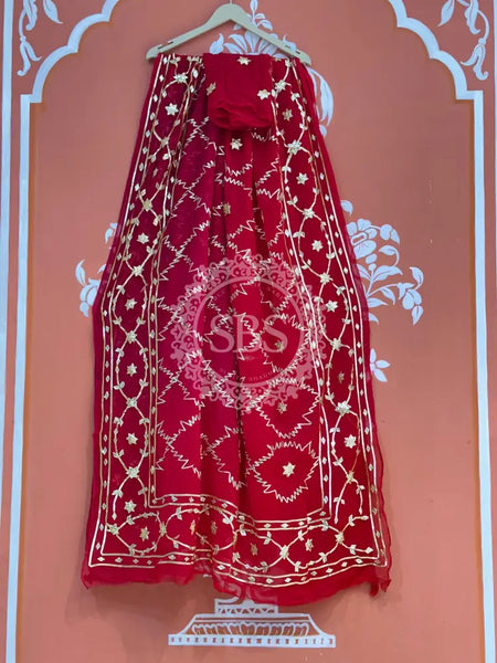 PURE CHIFFON KACHI PATTI SAREE Maroon / Free Size