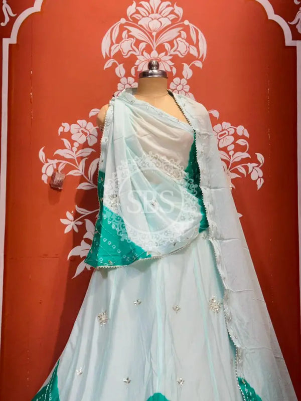 PURE CHINON SHIBORI BANDHEJ LEHENGA Ice blue / Free Size