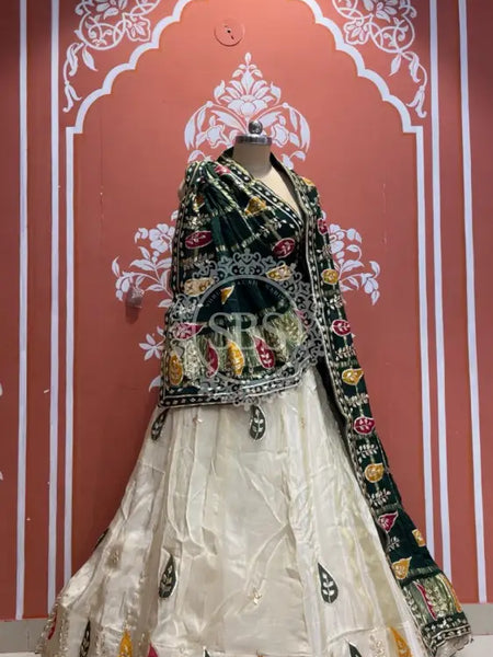 Pure gazi silk dupatta kacchi patti with pure tissue kacchi patti Lehenga Green and White / Free Size