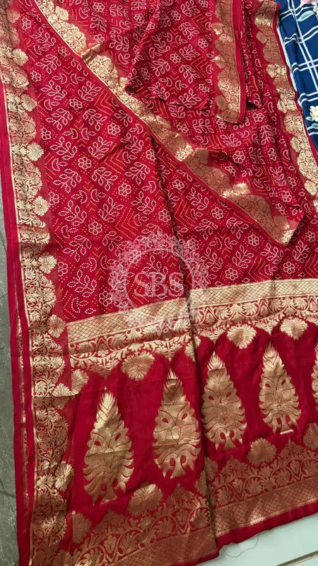 PURE MOONGA SILK BANDHANI SAREE Red / Free Size