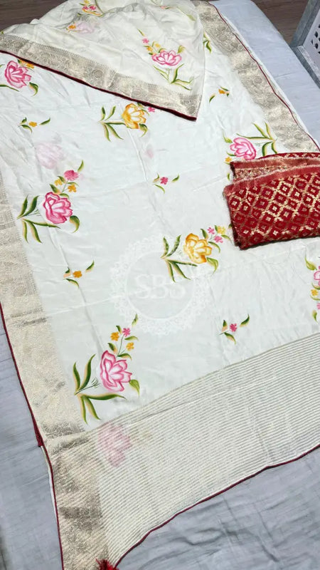 PURE RUSSIAN SILK HANDBRUSH PRINT SAREE