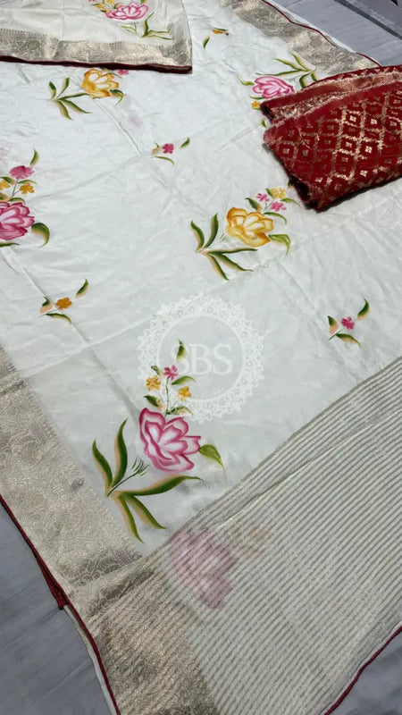 PURE RUSSIAN SILK HANDBRUSH PRINT SAREE White / Free Size