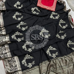 PURE RUSSIAN SILK ZARI HANDWORK SAREE Black / Free Size