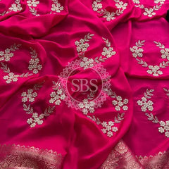 PURE RUSSIAN SILK ZARI HANDWORK SAREE Pink / Free Size