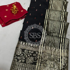 RUSSIAN DOLA SILK SAREE Black / Free Size