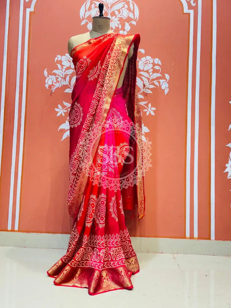 RUSSIAN SILK BOOTA SAREE Red / Free Size