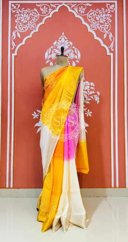 RUSSIAN SILK BOOTA SAREE Yellow / Free Size