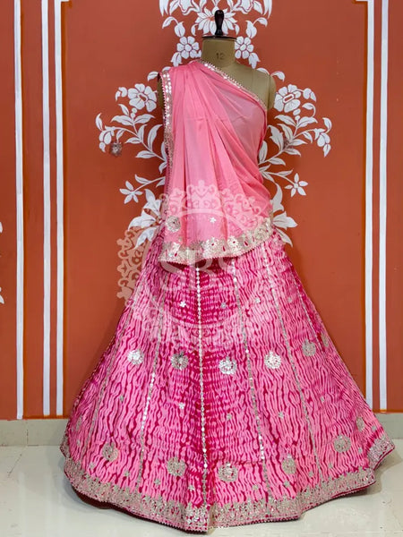 SHIBORI BHANDEJ GOTA PATTI CHINON LEHENGA Pink / Free Size
