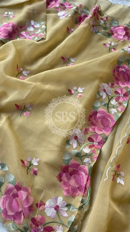 SOFT LINEN SAREE