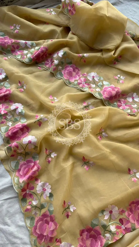 SOFT LINEN SAREE