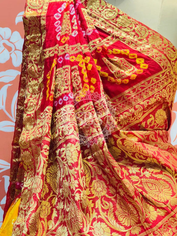 TAFETA SILK 24 KALI GHATCHOLA LEHENGA