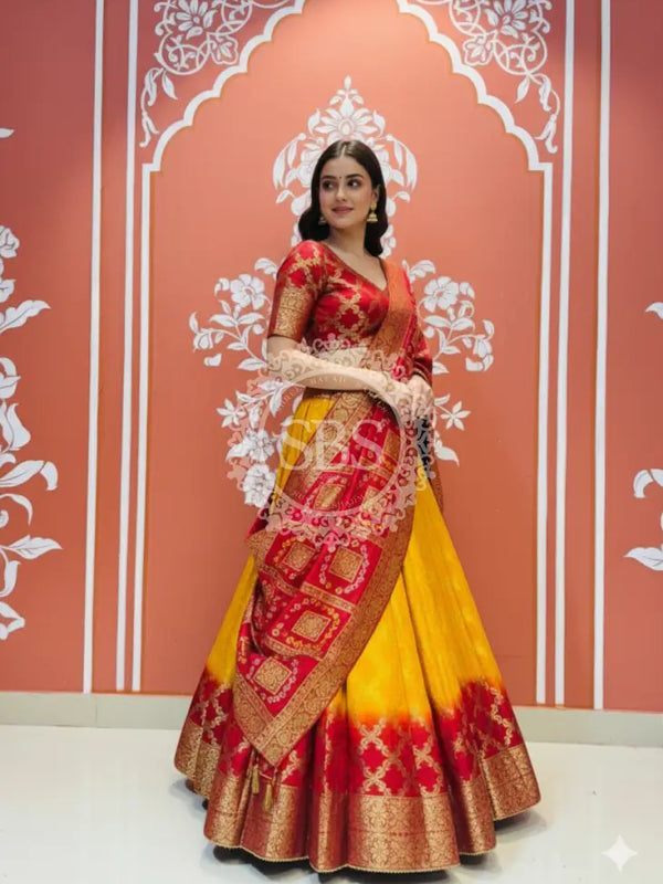 TAFETA SILK 24 KALI GHATCHOLA LEHENGA