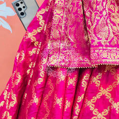 TAFETA SILK 24 KALI GHATCHOLA LEHENGA