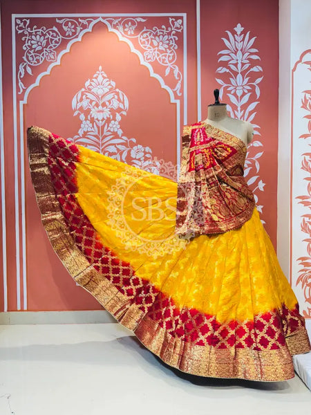 TAFETA SILK 24 KALI GHATCHOLA LEHENGA