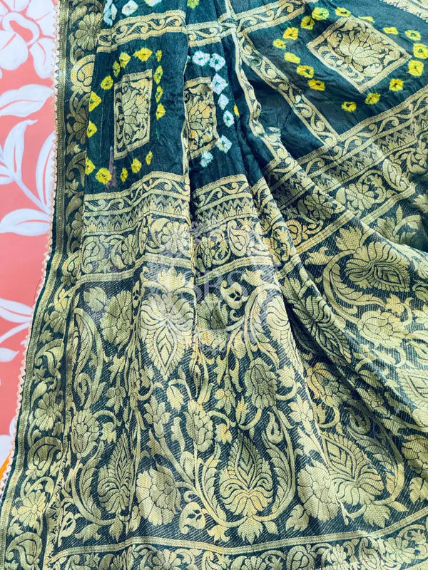 TAFETA SILK 24 KALI GHATCHOLA LEHENGA