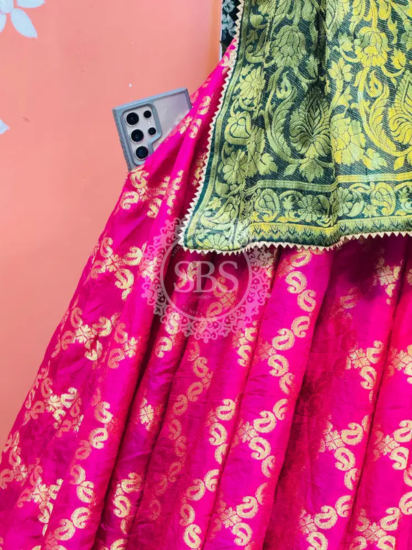 TAFETA SILK 24 KALI GHATCHOLA LEHENGA