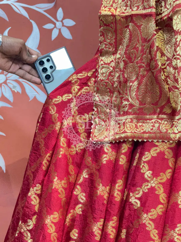 TAFETA SILK 24 KALI GHATCHOLA LEHENGA