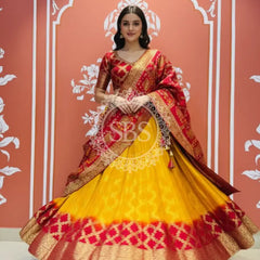 TAFETA SILK 24 KALI GHATCHOLA LEHENGA
