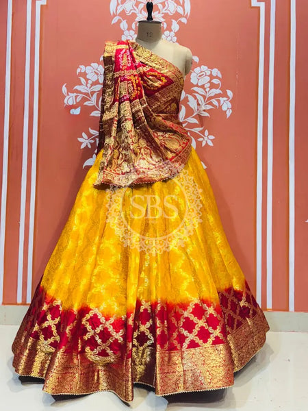 TAFETA SILK 24 KALI GHATCHOLA LEHENGA Yellow / Free Size