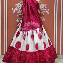 TUSSAR SILK GUJRATI BOOTA LEHENGA Pink / Free Size