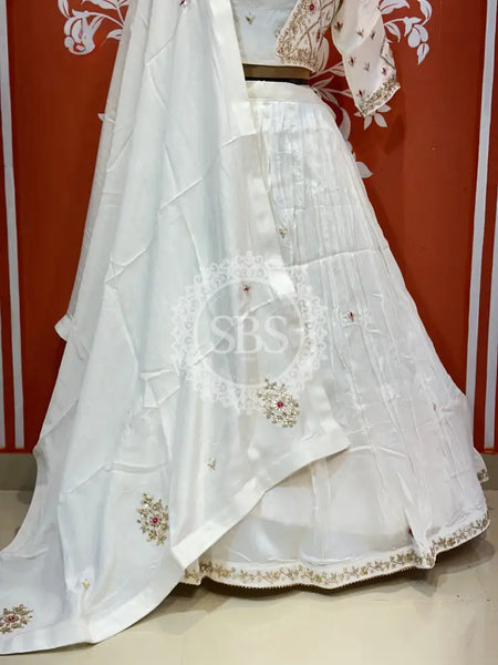 UPADA SILK HANDWORK INDO WESTERN Silver / Free Size