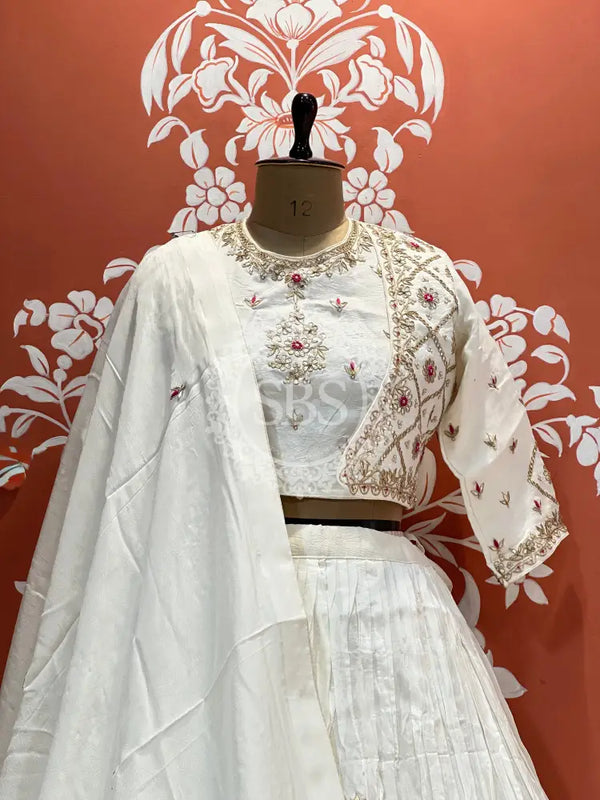 UPADA SILK HANDWORK INDO WESTERN Silver / Free Size